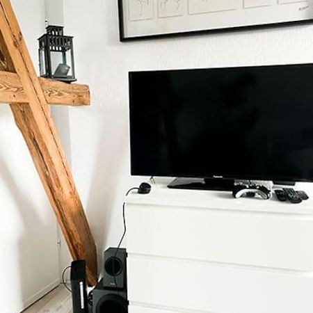 Modernes Apartment Mit Balkon Free Parking Netflix Celle Exteriör bild